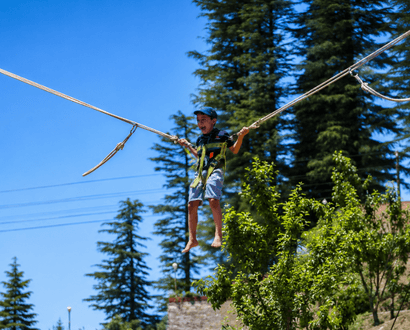jump-bounce-fly-the-ultimate-bungee-trampoline-experience