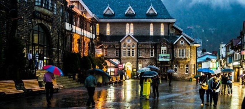 Mall Road: Stroll Hand-in-Hand Through Shimla\'s Heart